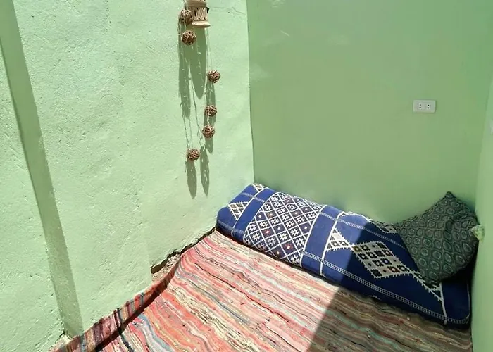 Cozy 1 Bedroom *